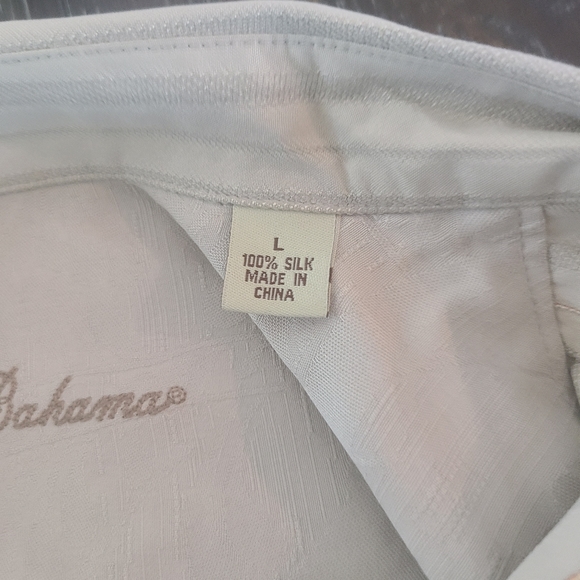 Men's Tommy Bahama Silk Button Down Shirt, Size Large - Picture 4 of 4